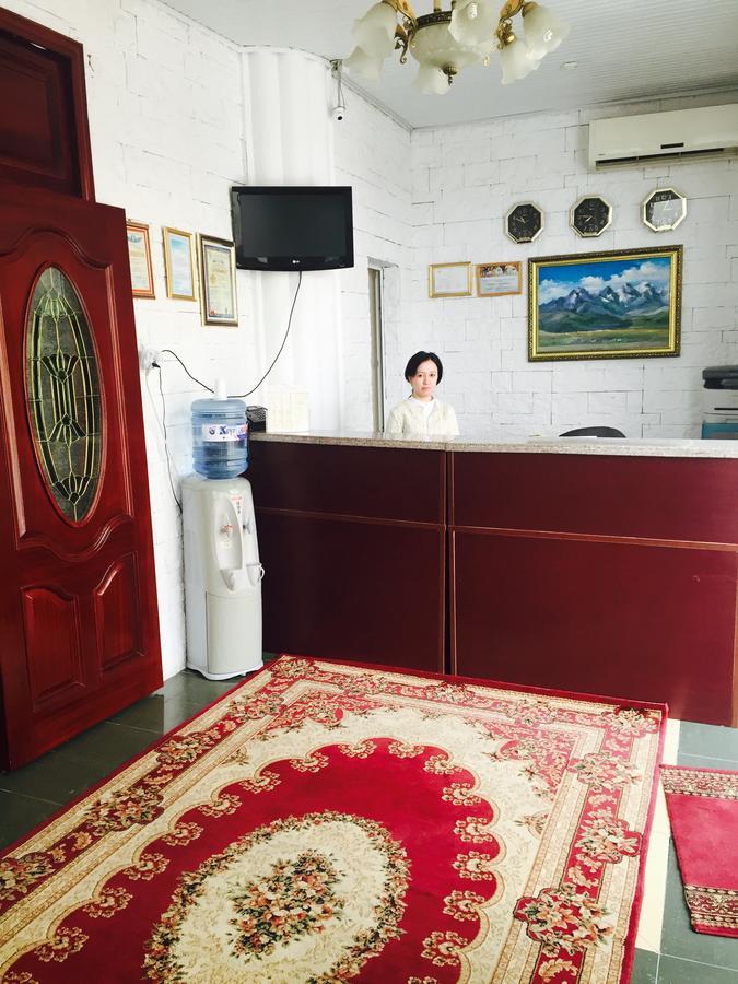 Hotel Ark Ms タラズ エクステリア 写真